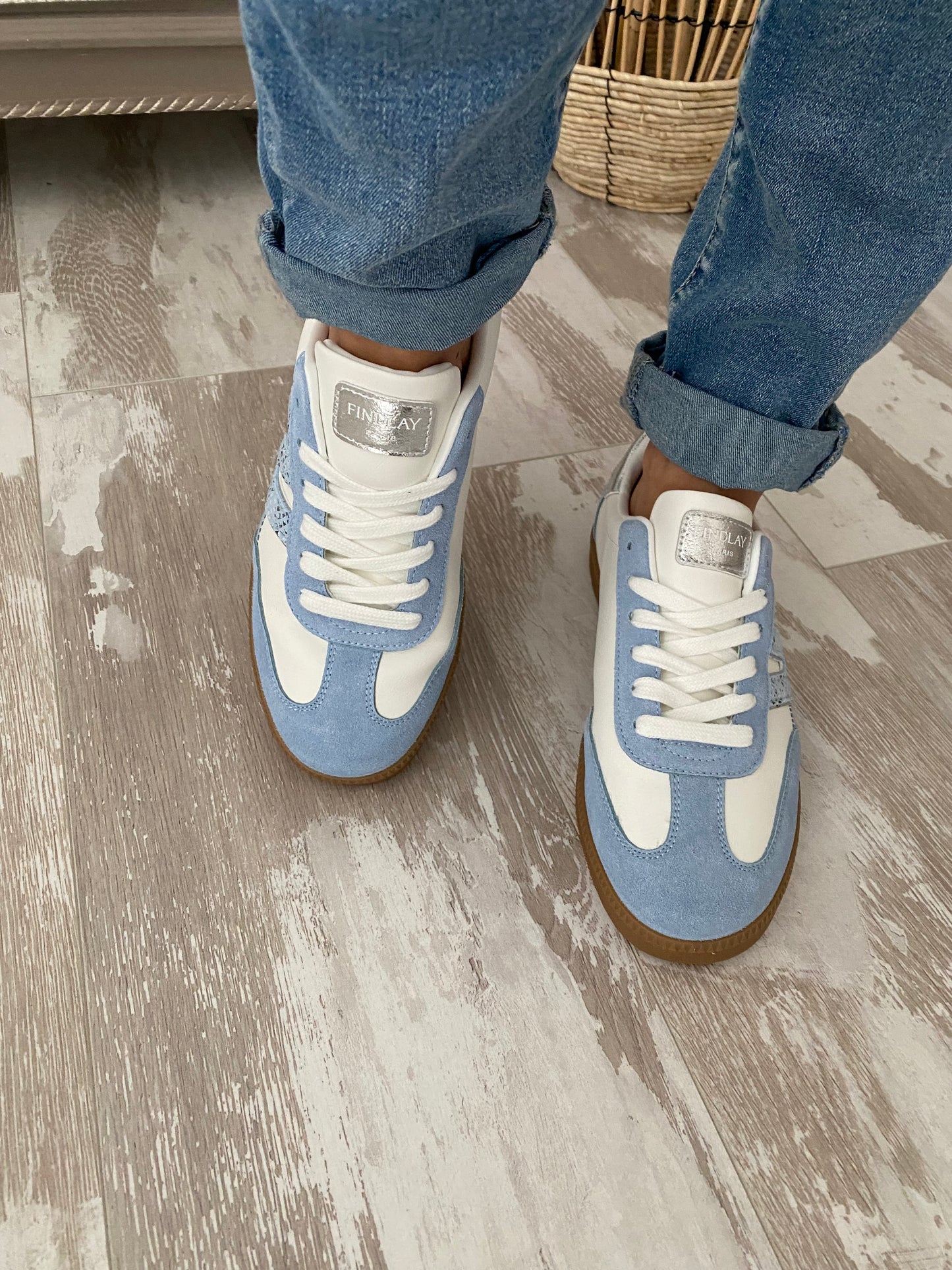 Sneakers femme bleu ciel semelle gomme